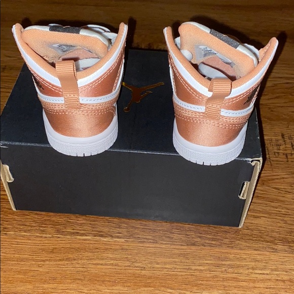 🛑SOLD🛑 - Picture 3 of 4